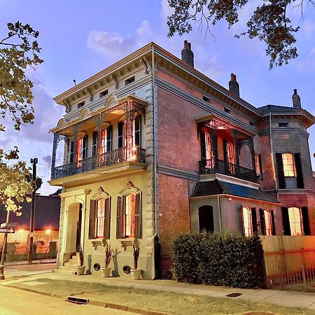 French Quarter Lanaux Mansion Bed And Breakfast New Orleans Exterior photo