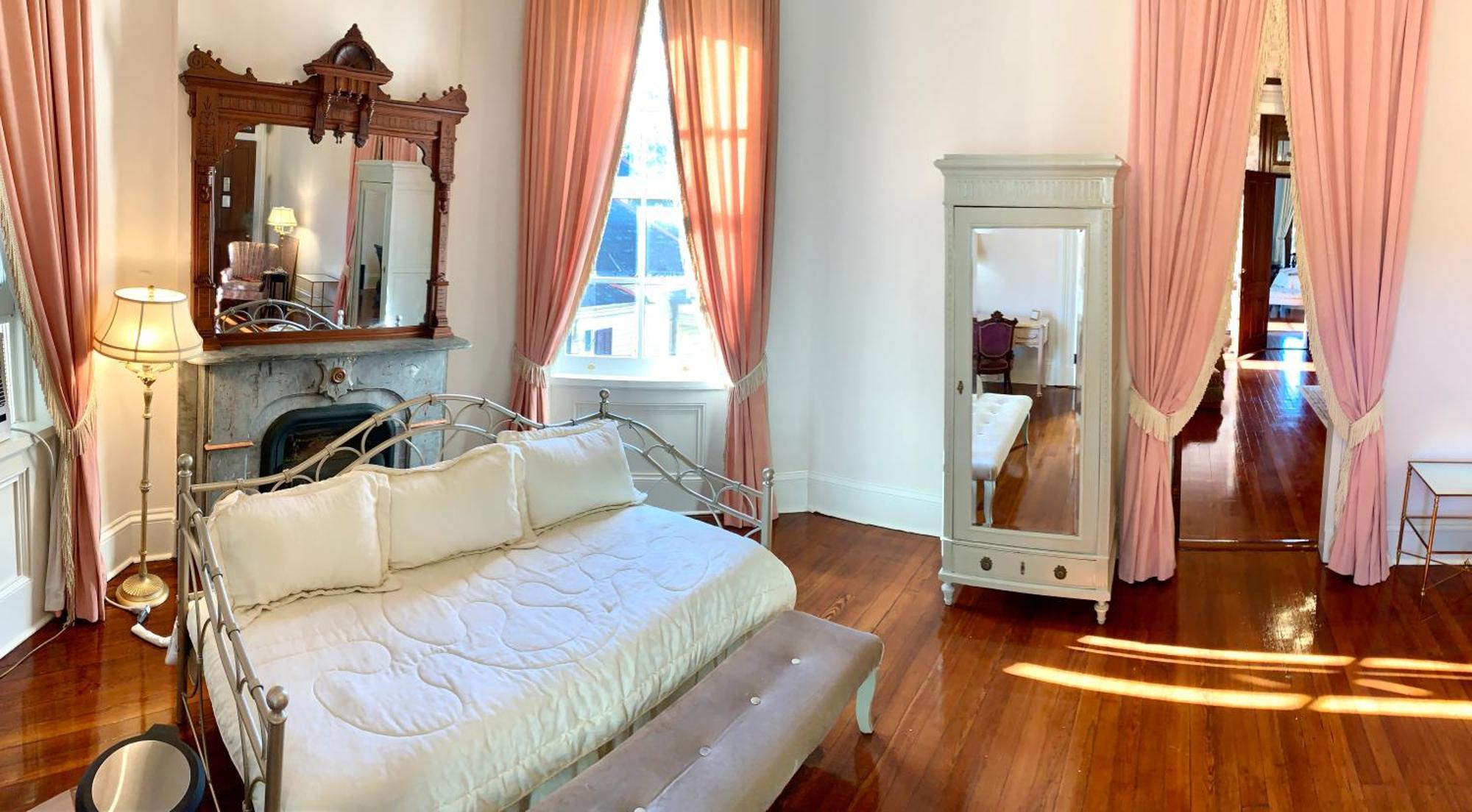French Quarter Lanaux Mansion Bed And Breakfast New Orleans Room photo